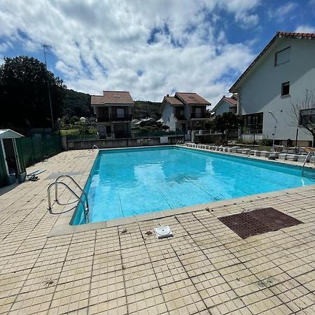 Chalet En Urbanizacion Con Piscina Argoños Eksteriør billede