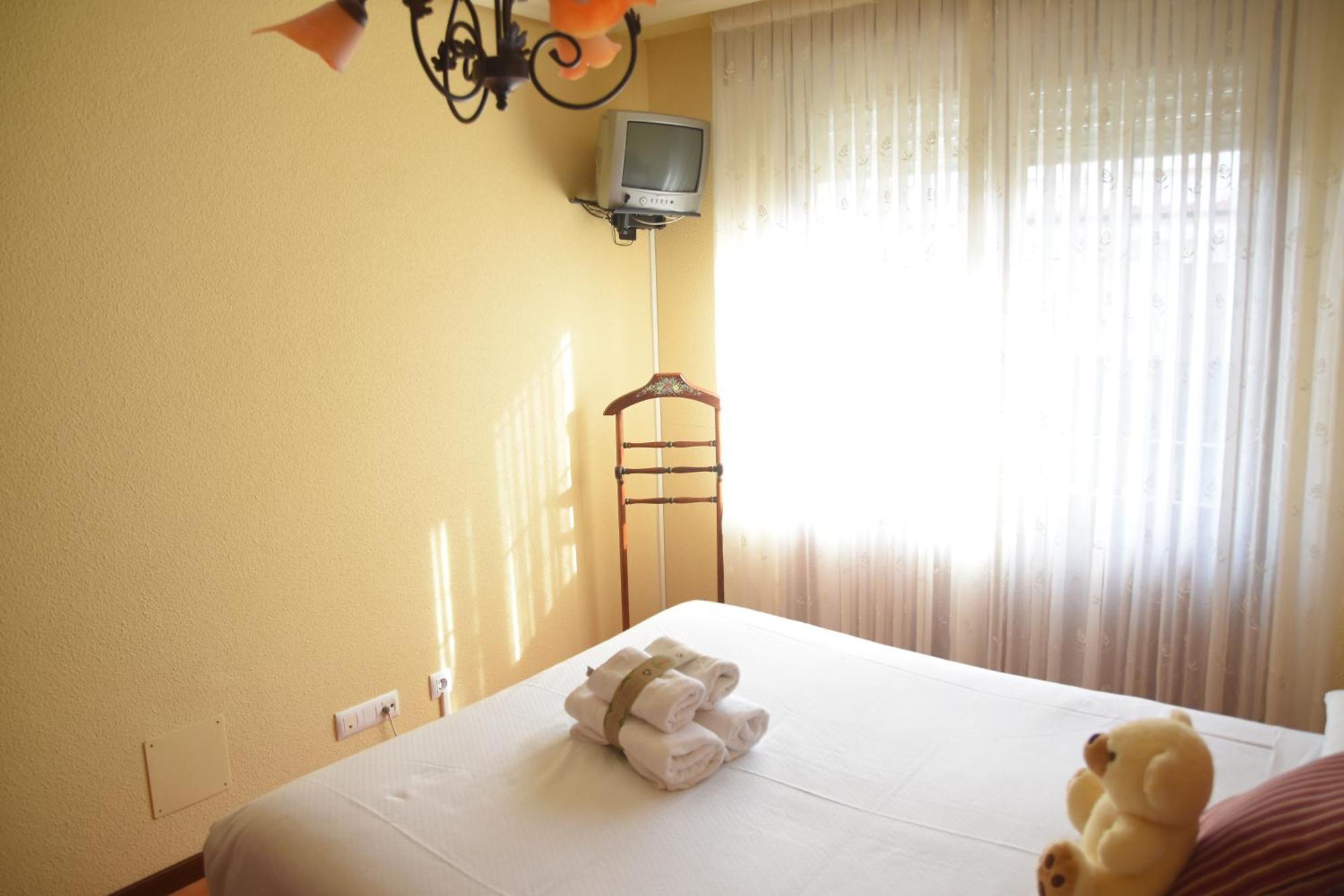 Chalet En Urbanizacion Con Piscina Argoños Eksteriør billede